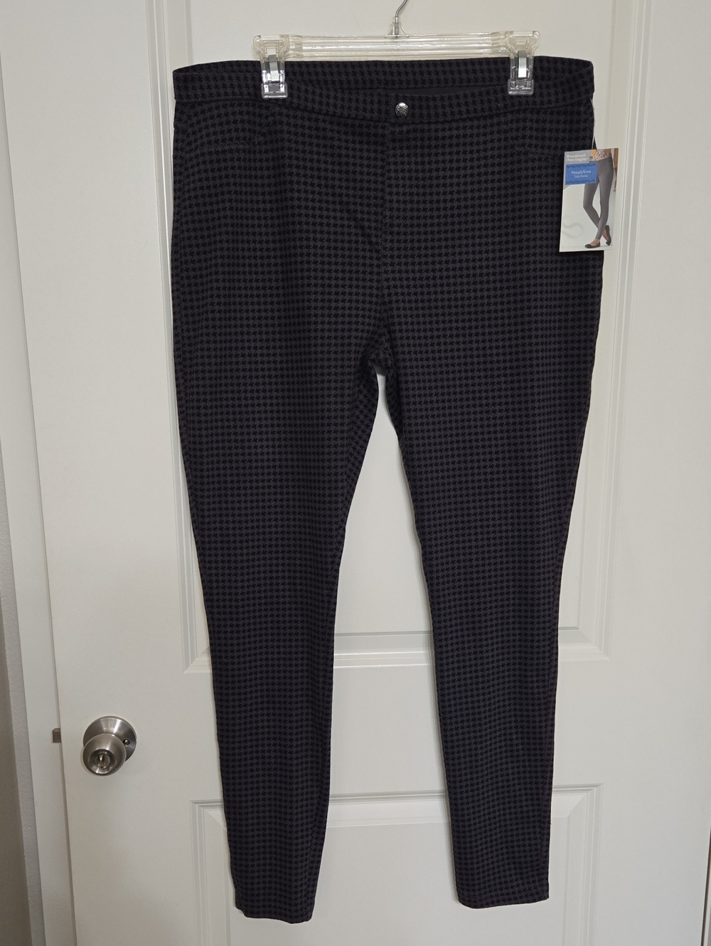 Simply Vera Vera Wang Black Micro-Pattern Leggings